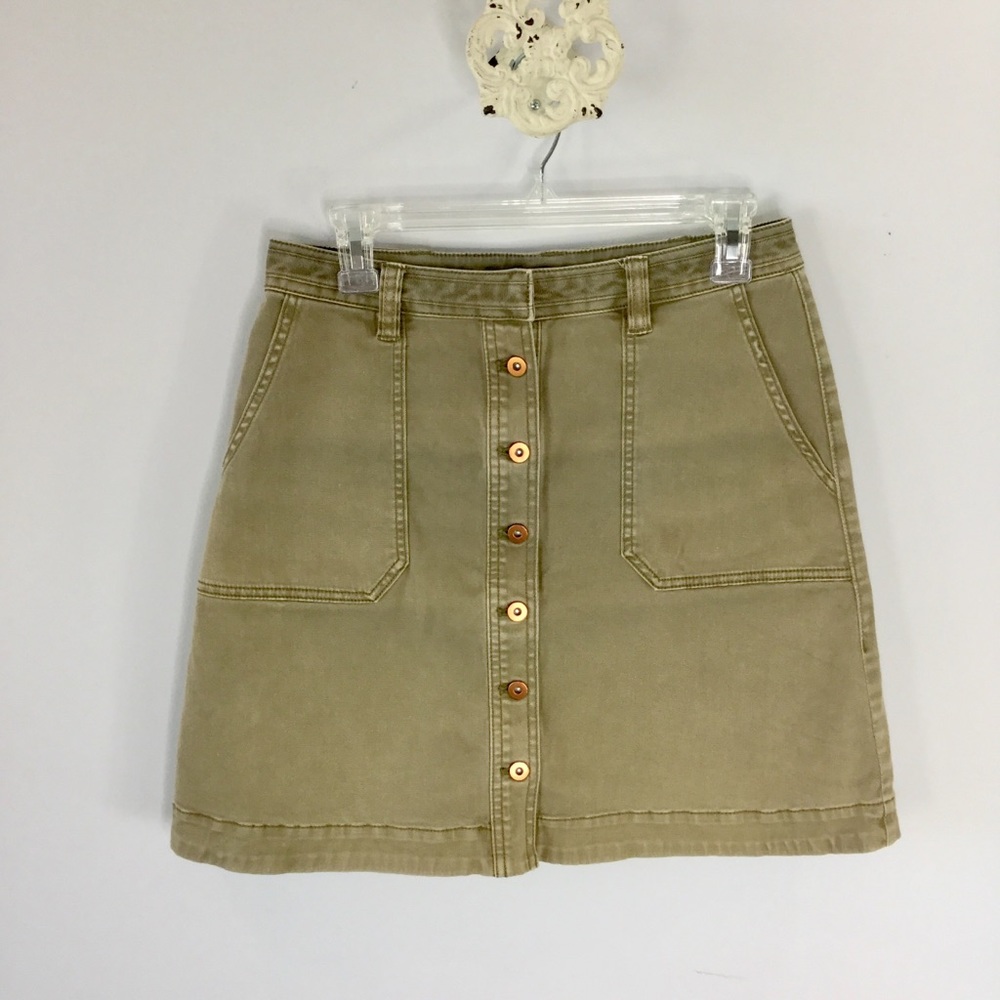 Pilcro and the Letterpress Anthropologie skirt button front cargo utility